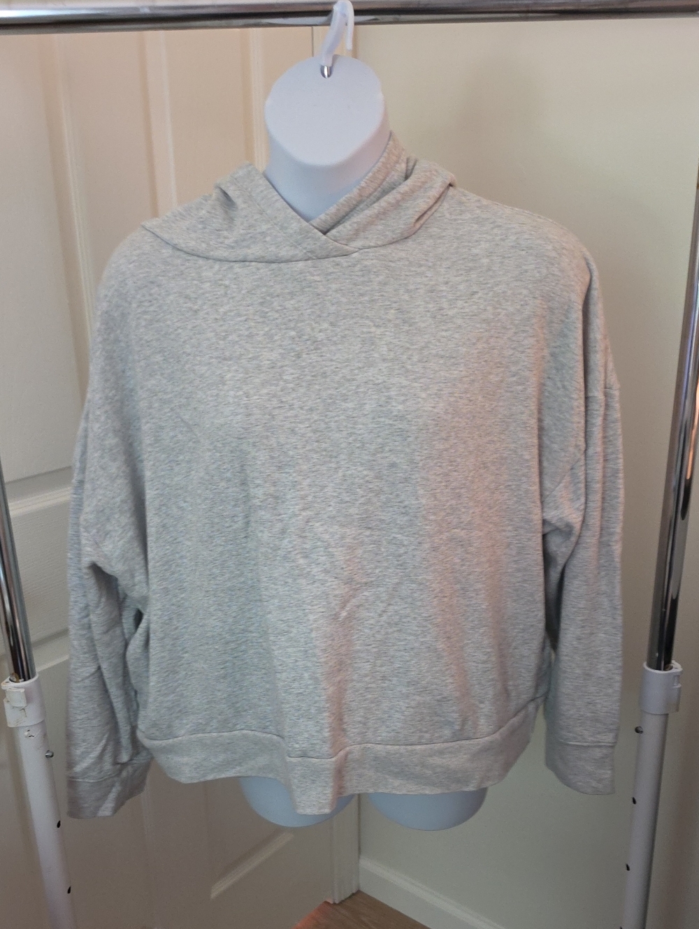 3x Fabletics Heather Gray Cropped Hoodie - Lined Hood & Side Pockets